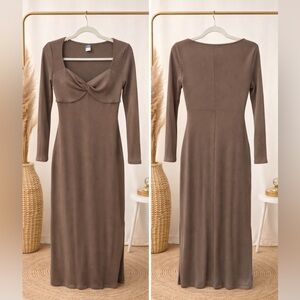 Old Navy Taupe Twist-Front Long Sleeve Maxi Dress